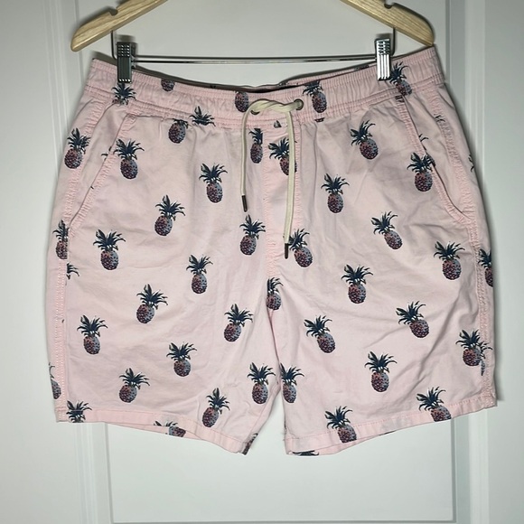 Hollister Men’s Epic Flex Jogger Short 7” Pineapple Print/Pink L - Picture 1 of 10
